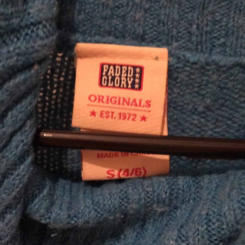 Sweater - Picture 2 of 3